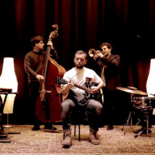 Nellie apresentando o videoclip da banda Ivo Dias com o tema 