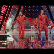 Imagens do concerto de Calema com a cancao 