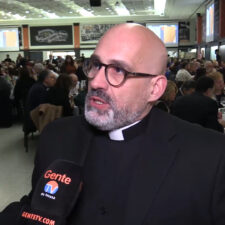 Conversando com Padre Marco Luciano na Festa Unidos para Bom Jesus de Rabo de Peixe - Mar.28_26 - #1